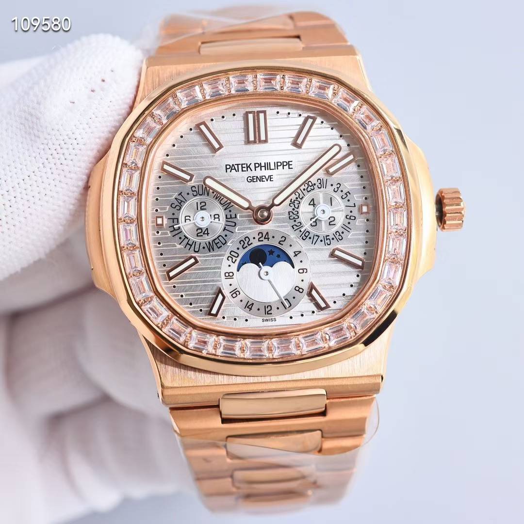 파텍필립 노틸러스 퍼페츄얼 캘린더 바게트다이아 18k 도금 자개 컬러 시계 워치